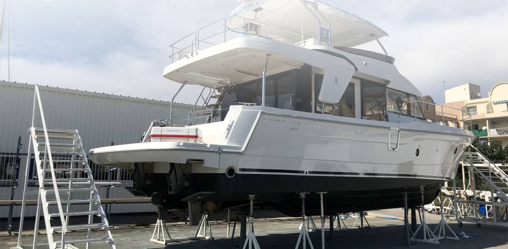 Préparation et équipement de bateaux neufs Voilerie Service à Gruissan