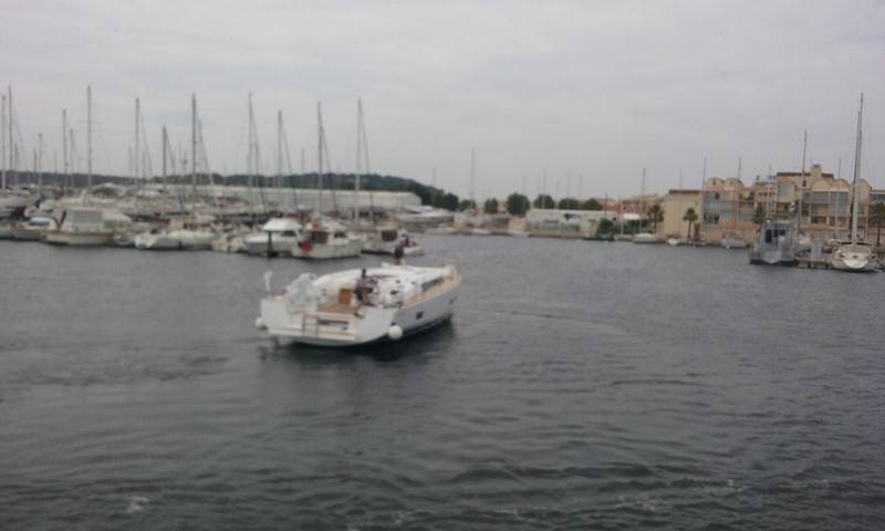 mise-a-eau-bateau-Gruissan
