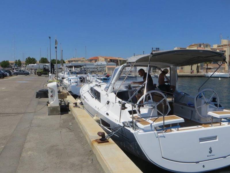mise-a-eau-bateau-Gruissan